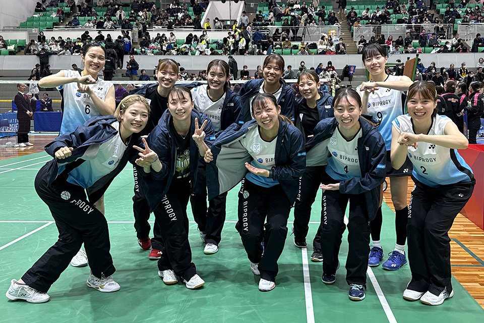 「バドミントンS/Jリーグ2025」BIPROGY女子チーム4戦全勝でTOP4進出決定！