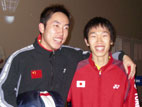中国のCHEN YU選手(左)と。そっくり、といわれた両選手。