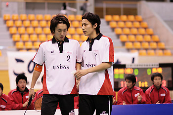 第2ダブルスに登場の池田信太郎（右）・早坂幸平組。二人は筑波大学時代のパートナー