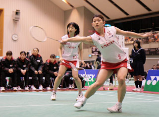 高橋礼華・松友美佐紀（聖ウルスラ学院英智高校3年・2010年度日本ユニシス内定者）組