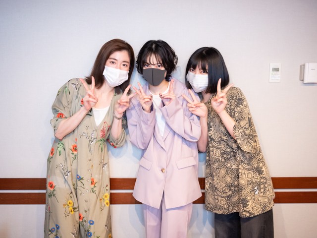 栗原文音さん、平手友梨奈さん、吉田美月喜さん