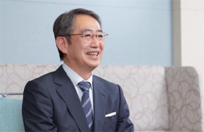 代表取締役社長 CEO CHO 平岡 昭良