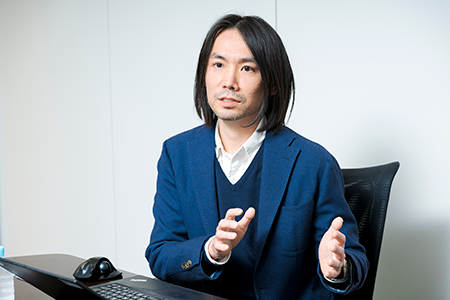 クラウドソリューション一部 技術推進室 味澤健司